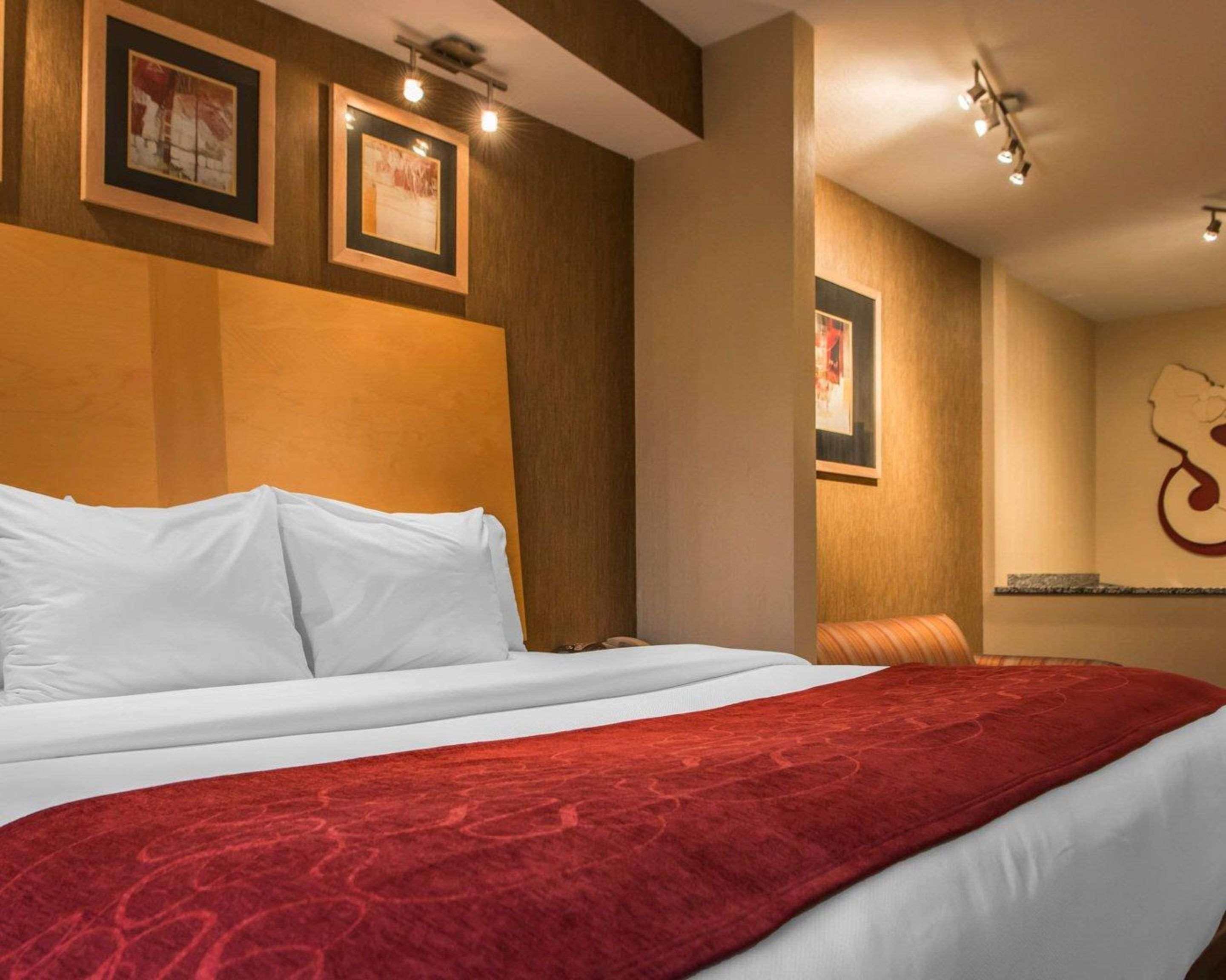 Comfort Suites Monroeville Exteriér fotografie