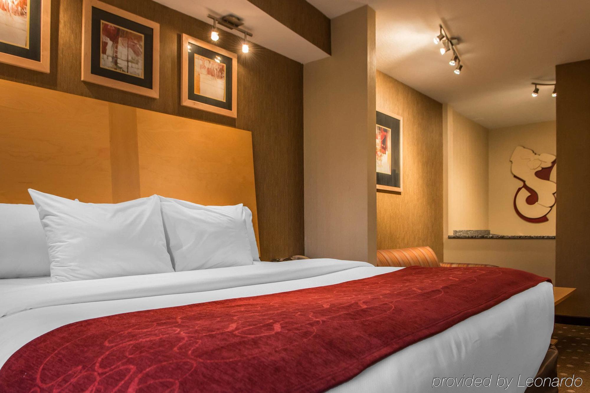 Comfort Suites Monroeville Exteriér fotografie