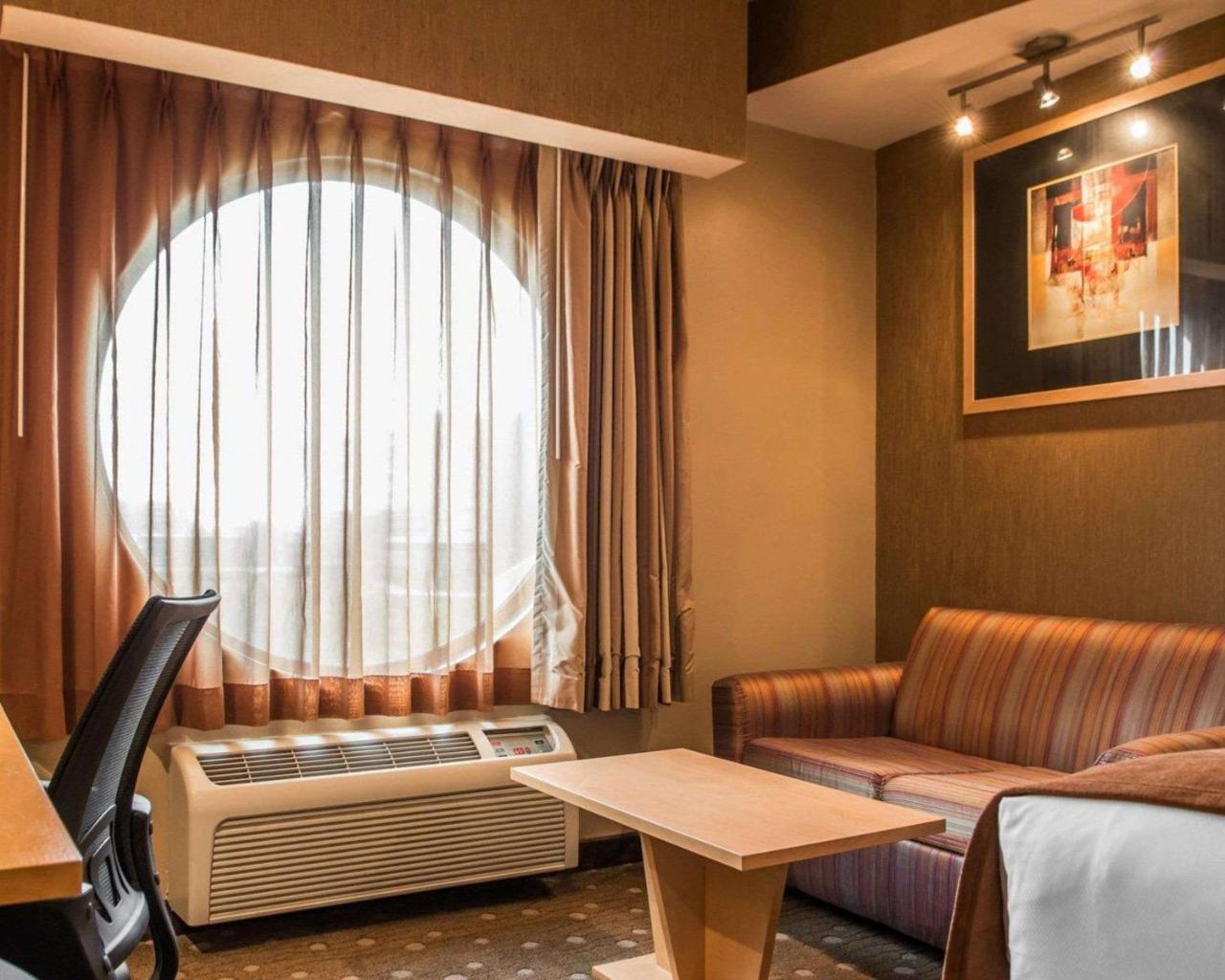 Comfort Suites Monroeville Exteriér fotografie